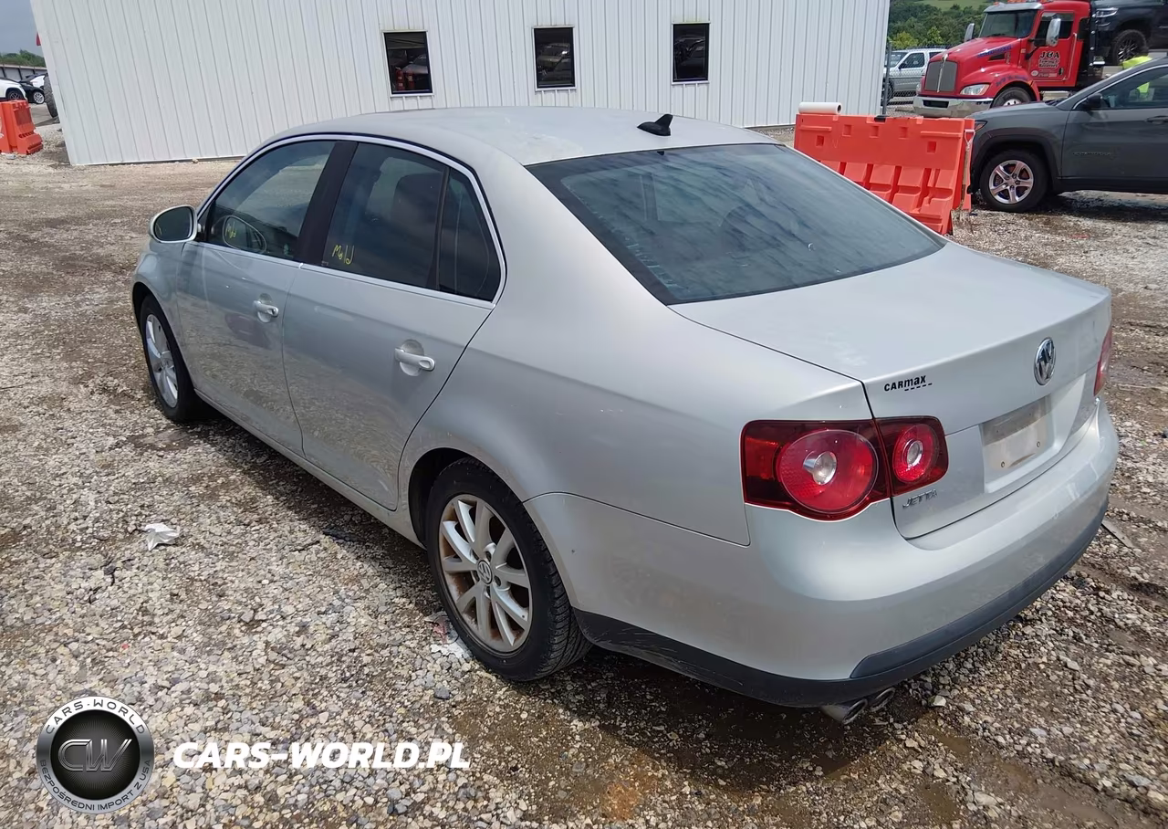 2010 Volkswagen Jetta Se VIN:3VWRX7AJ4AM066162 - 3