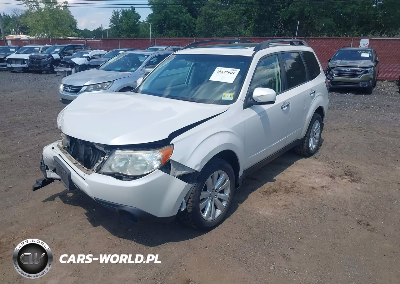 2013 Subaru Forester 2.5X Premium VIN:JF2SHADC0DH428008 - 6