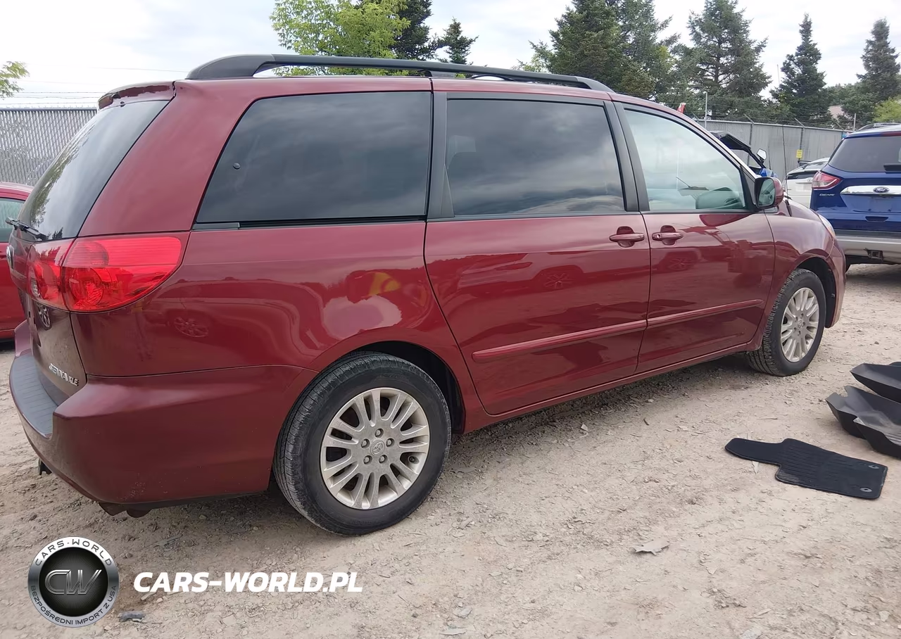 2010 Toyota Sienna Xle VIN:5TDYK4CC1AS304138 - 4