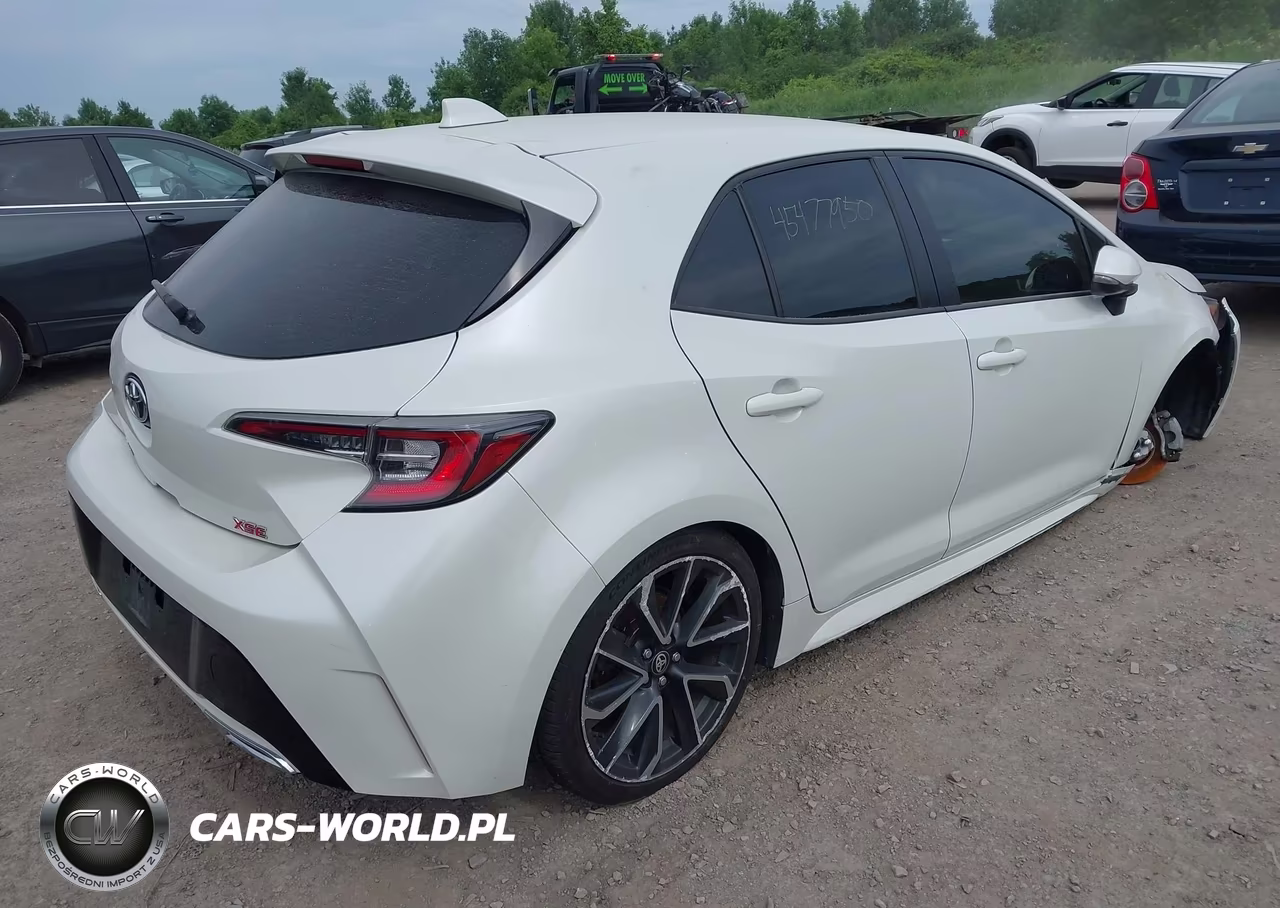 2019 Toyota Corolla Xse VIN:JTNK4RBE4K3056899 - 4