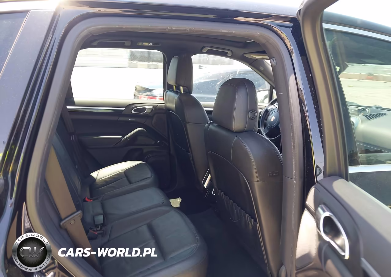 2013 Porsche Cayenne S VIN:WP1AB2A2XDLA85863 - 8