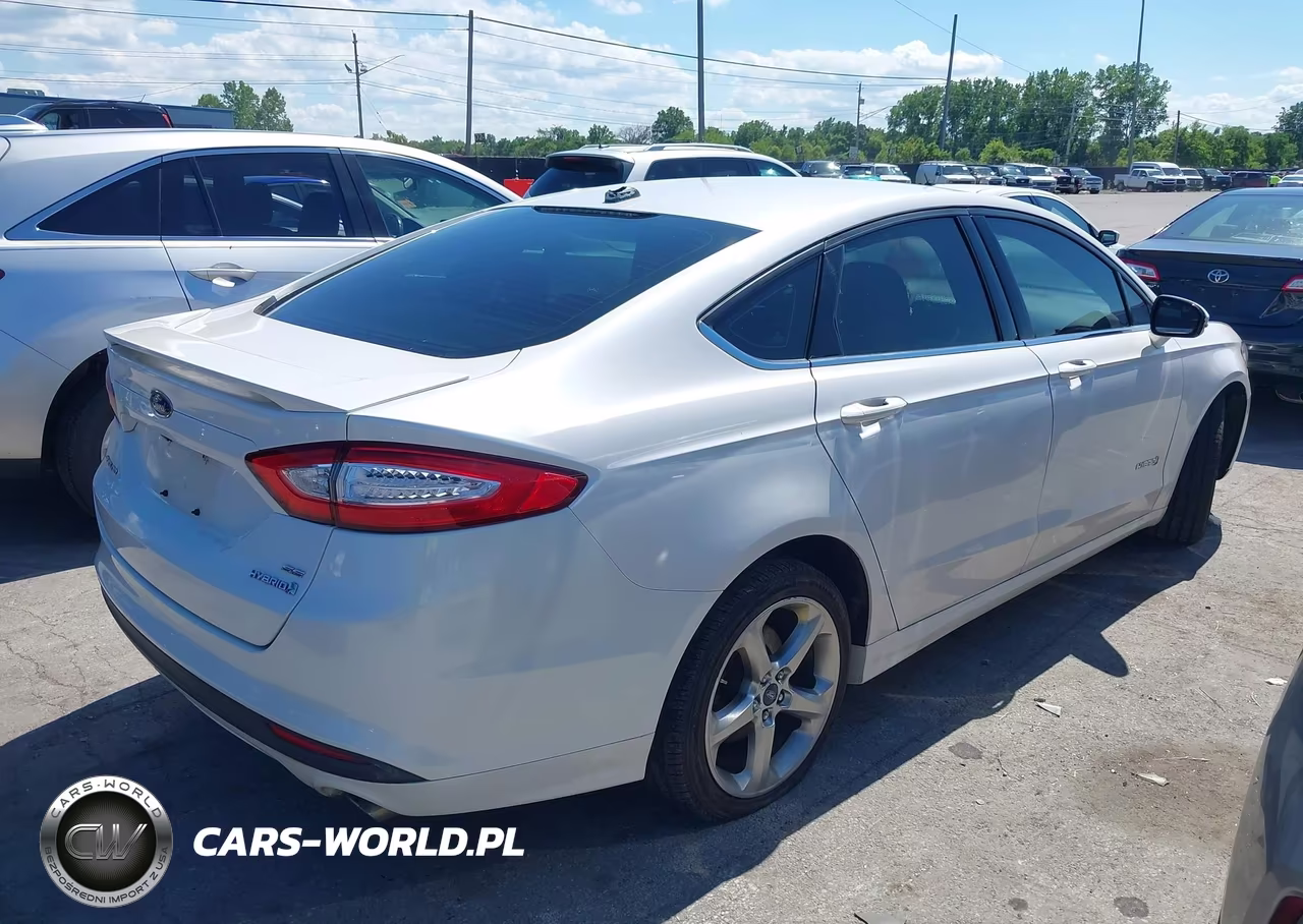 2013 Ford Fusion Hybrid Se VIN:3FA6P0LU3DR383660 - 4