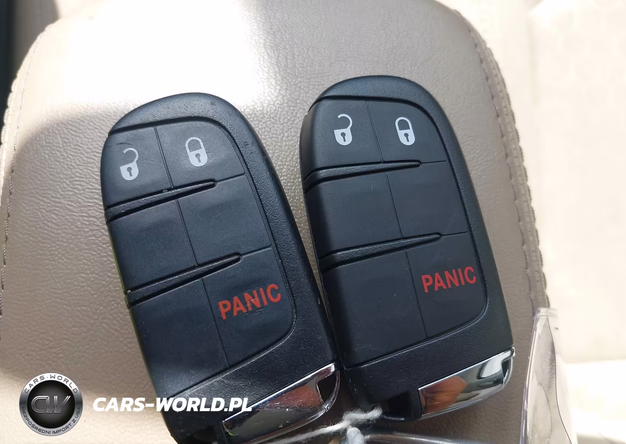 2018 Jeep Compass Sport 4X4 VIN:3C4NJDABXJT392242 - 11