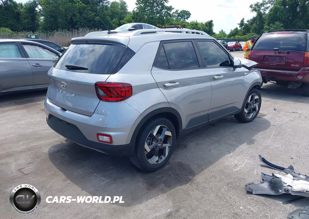 2025 Hyundai Venue Sel VIN:KMHRC8A39SU398189 - 4