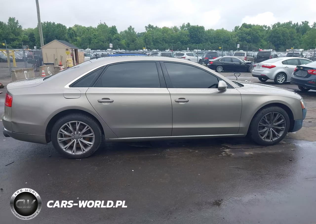 2012 Audi A8 L L 4.2 (Tiptronic) (No Longer Orderable) VIN:WAURVAFD1CN021873 - 13