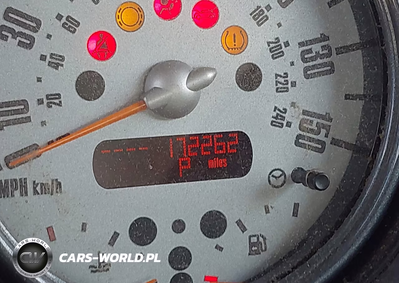 2005 Mini Cooper VIN:WMWRC33585TJ72223 - 7