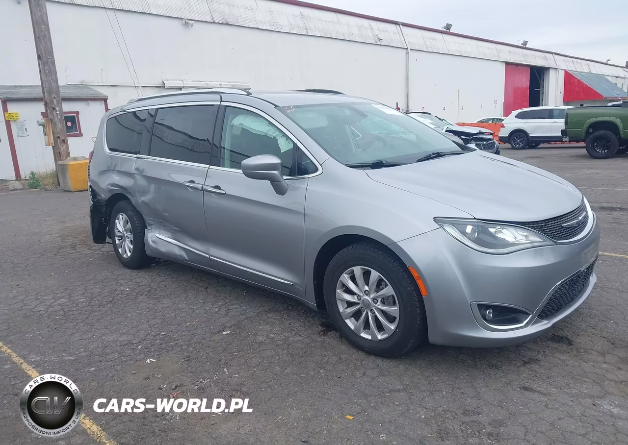 2018 Chrysler Pacifica Touring L – zdjęcie 1 z 16