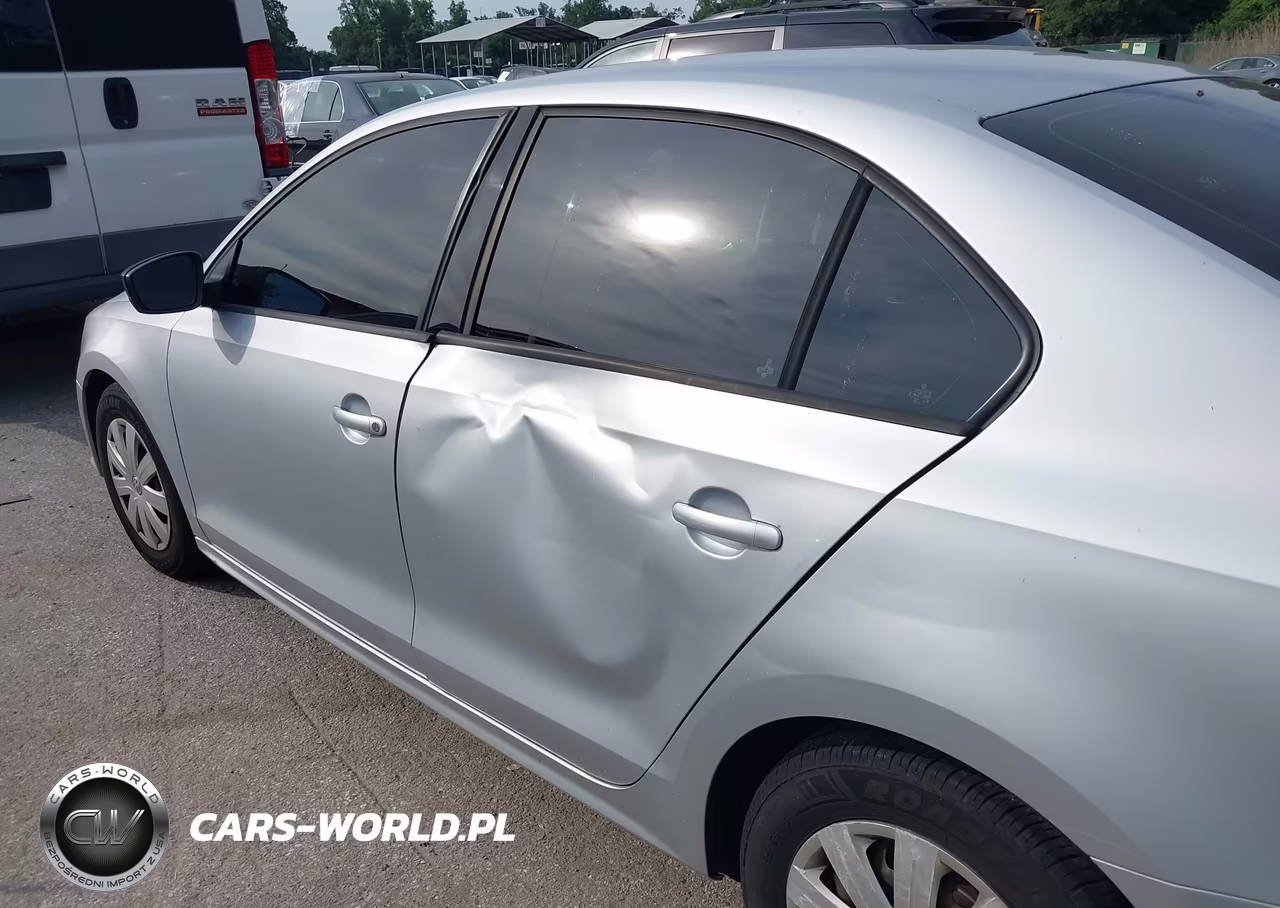 2015 Volkswagen Jetta 2.0L S VIN:3VW2K7AJ2FM405640 - 6