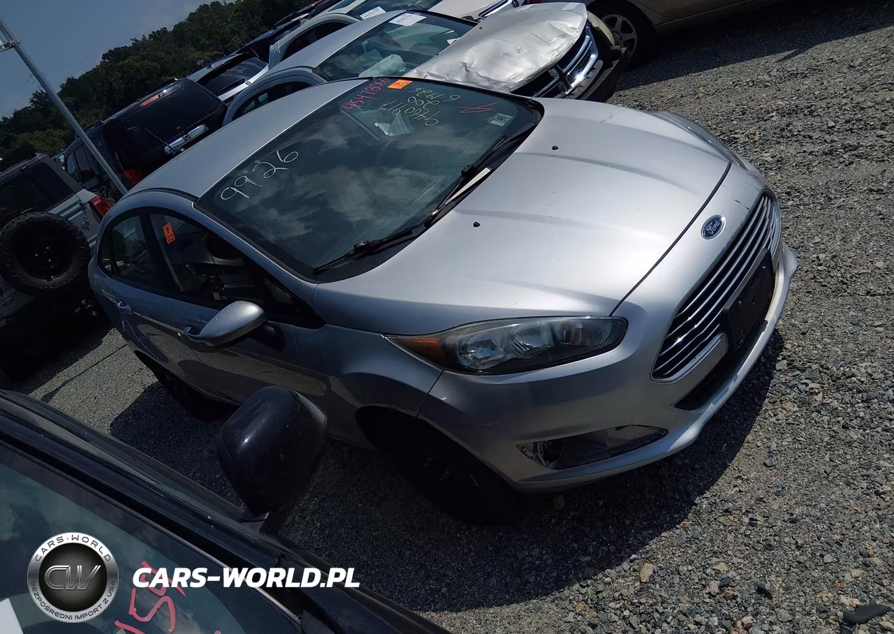 2015 Ford Fiesta S – zdjęcie 1 z 11