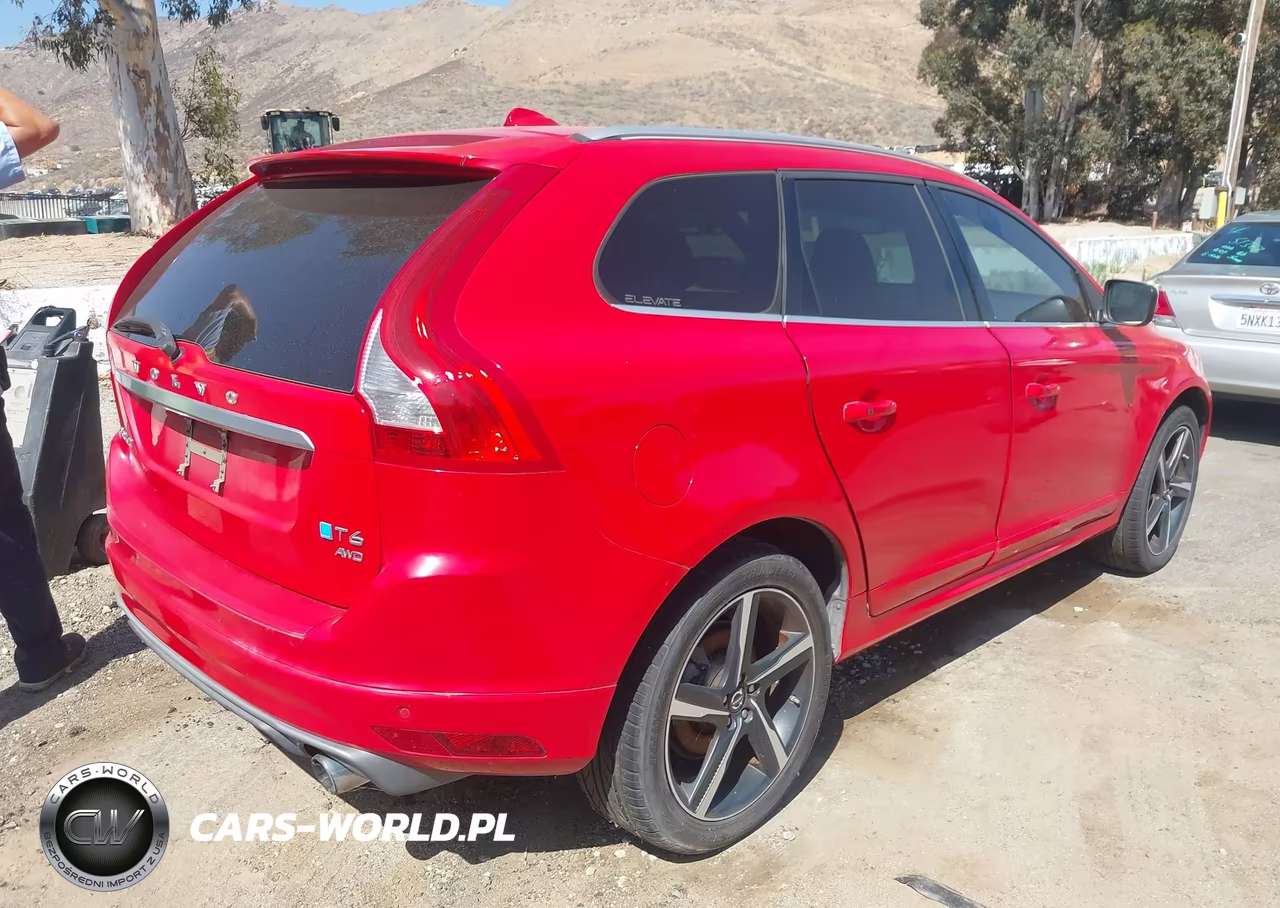 2014 Volvo Xc60 T6 R-Design Premier Plus VIN:YV4902DZ8E2555914 - 4