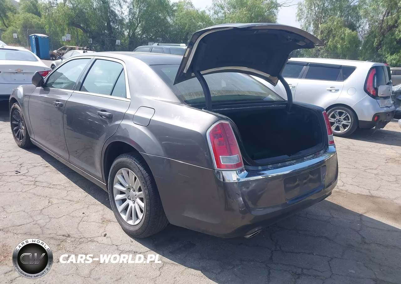 2013 Chrysler 300 Motown VIN:2C3CCAAG4DH630471 - 3