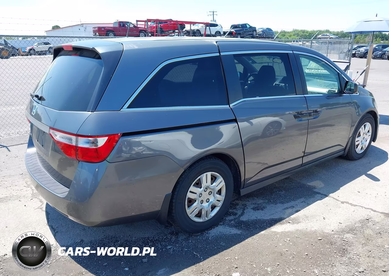 2011 Honda Odyssey Lx VIN:5FNRL5H27BB024852 - 4