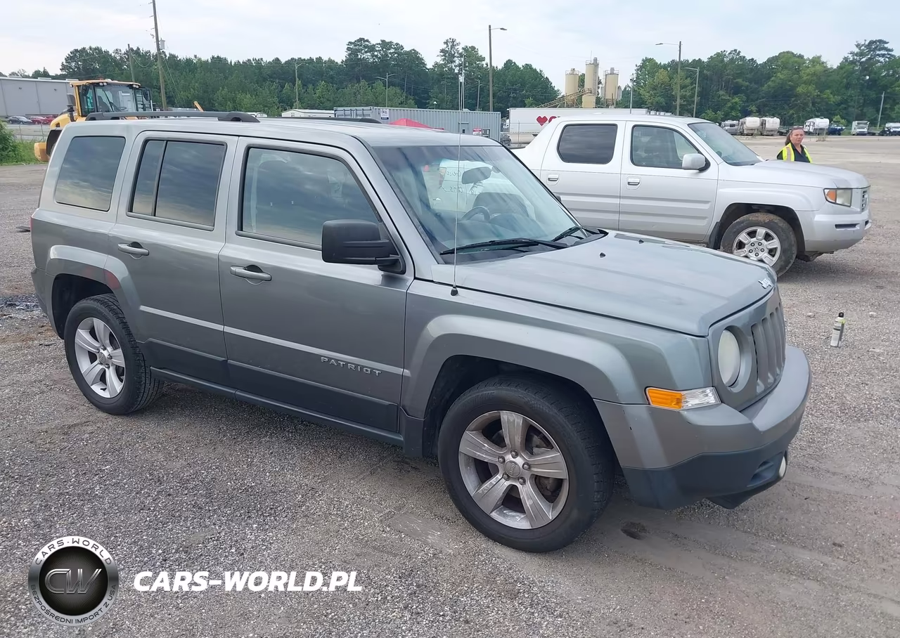 2014 Jeep Patriot Latitude – zdjęcie 1 z 11