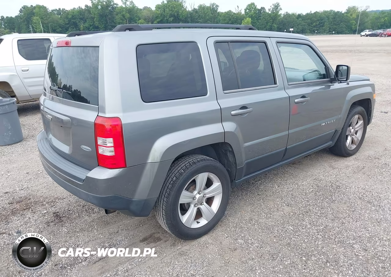 2014 Jeep Patriot Latitude VIN:1C4NJPFAXED600651 - 4