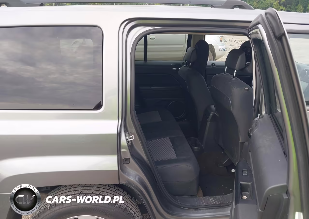 2014 Jeep Patriot Latitude VIN:1C4NJPFAXED600651 - 8