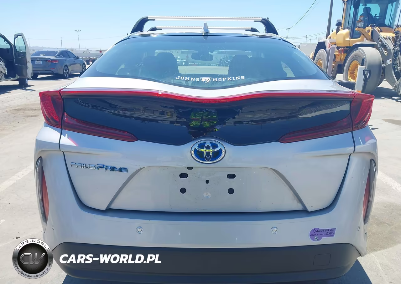 2019 Toyota Prius Prime Advanced VIN:JTDKARFPXK3111672 - 17