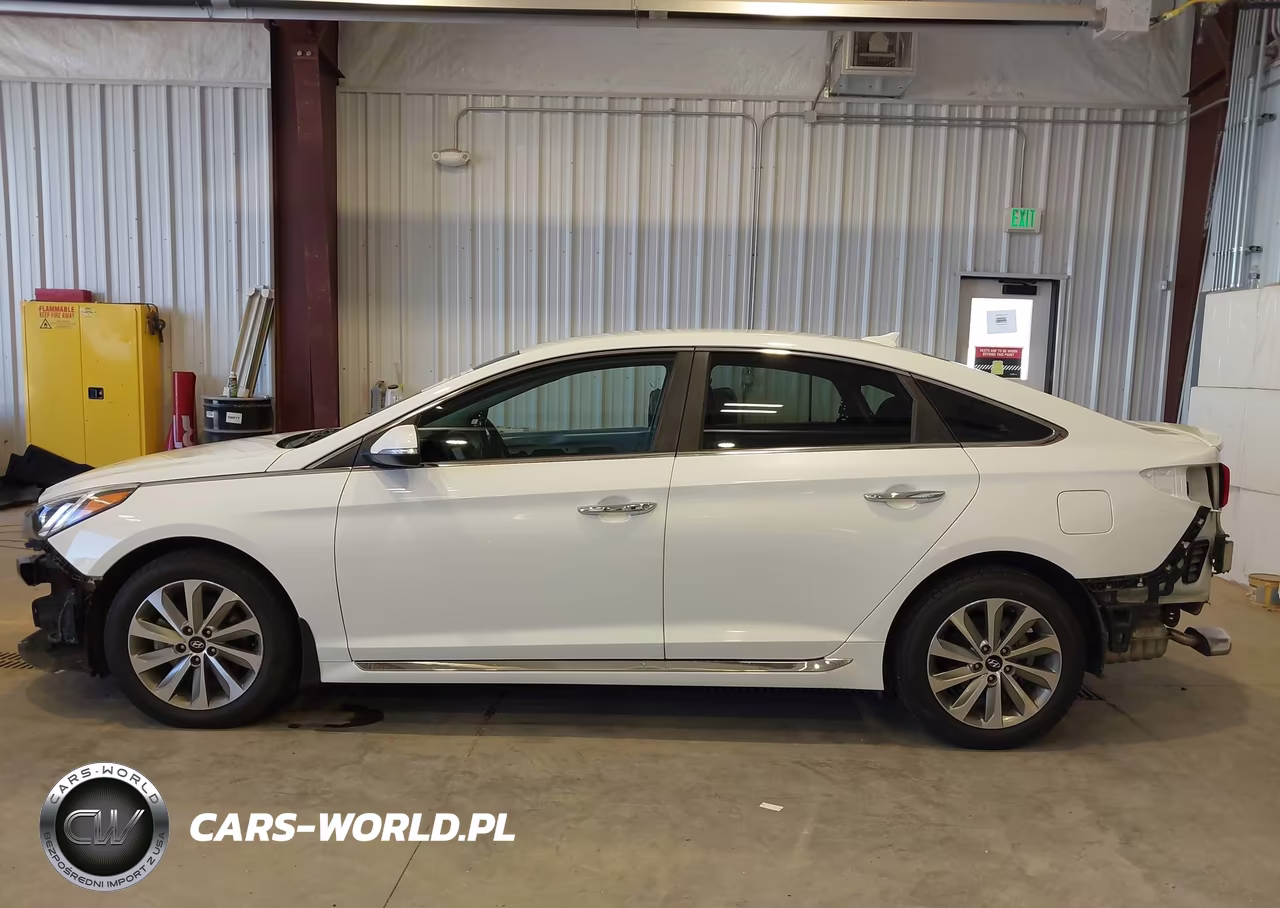 2016 Hyundai Sonata Sport VIN:5NPE34AF5GH271947 - 15