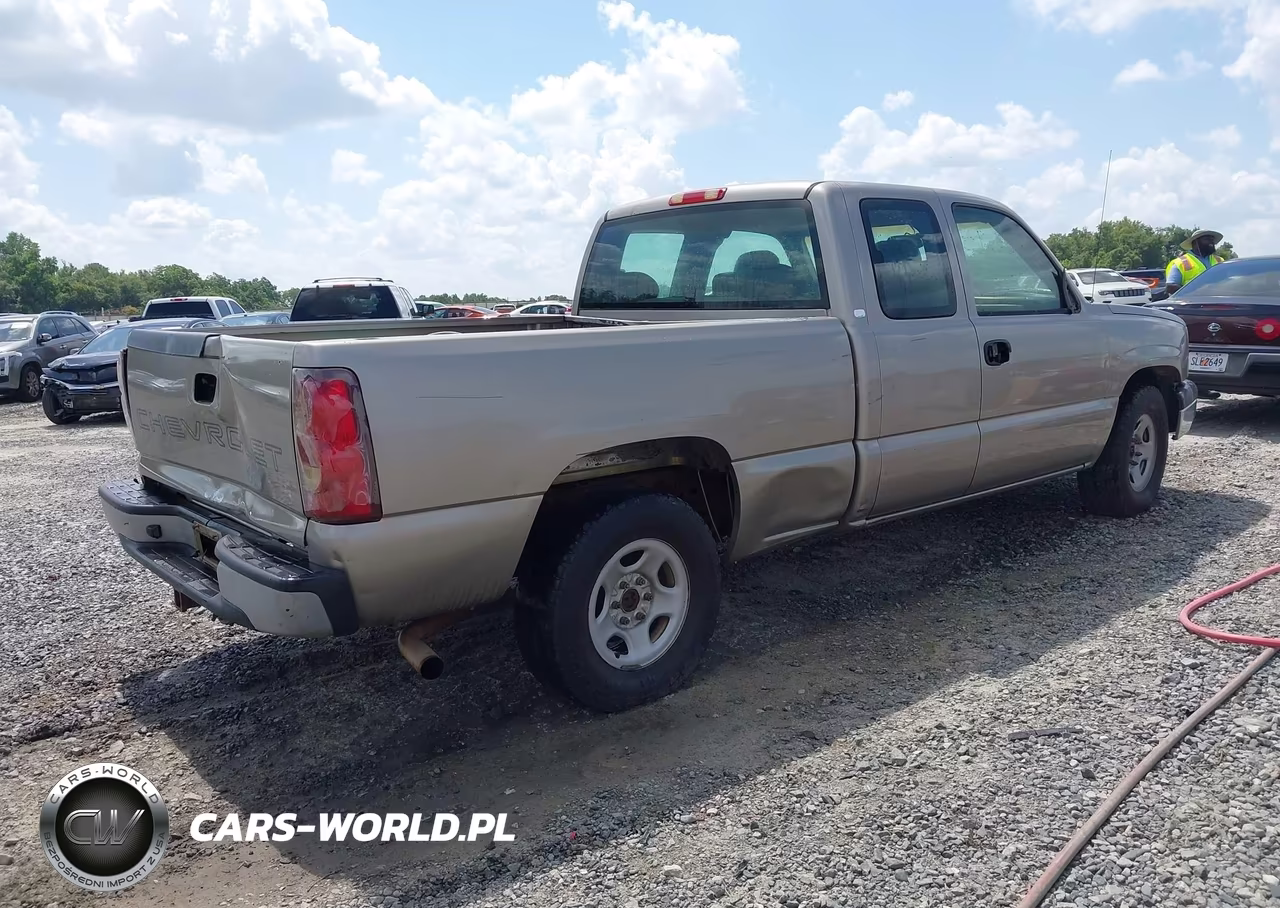 2003 Chevrolet Silverado 1500 Work Truck VIN:2GCEC19X131366237 - 4