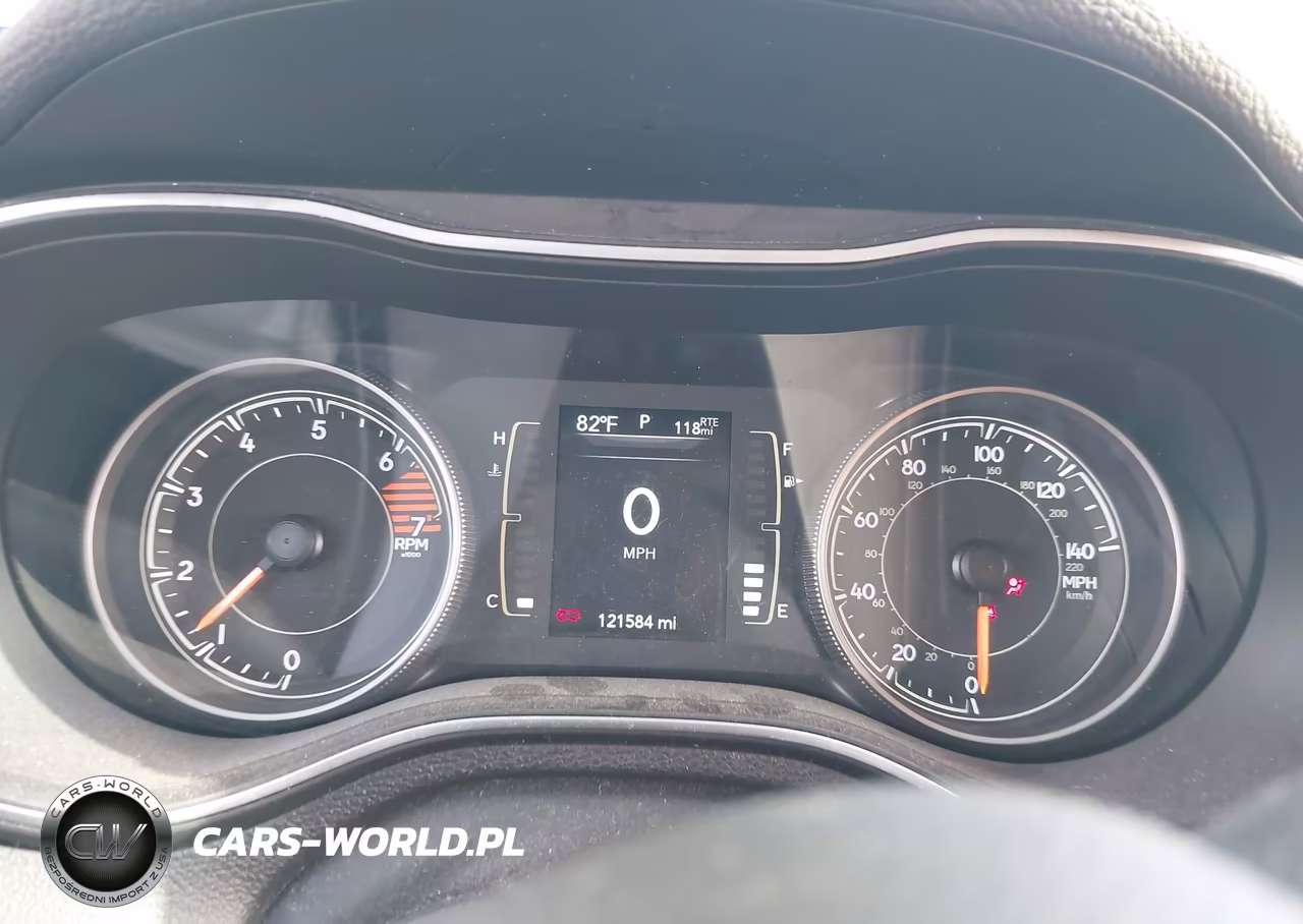 2019 Jeep Cherokee Latitude Fwd VIN:1C4PJLCB8KD149942 - 7