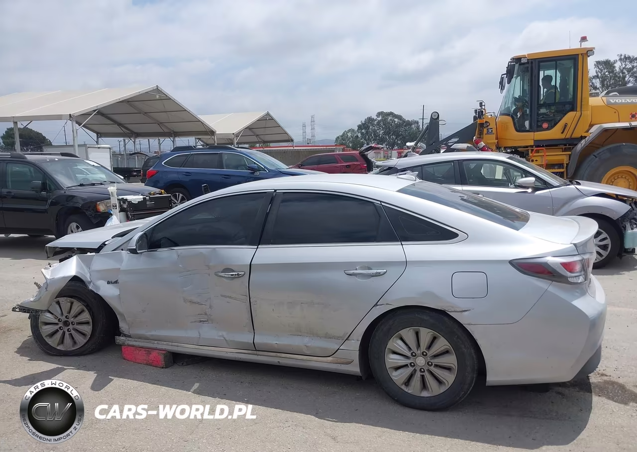 2016 Hyundai Sonata Hybrid Se VIN:KMHE24L18GA038202 - 13