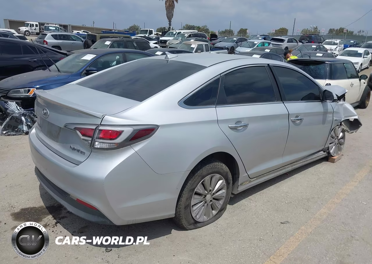 2016 Hyundai Sonata Hybrid Se VIN:KMHE24L18GA038202 - 4