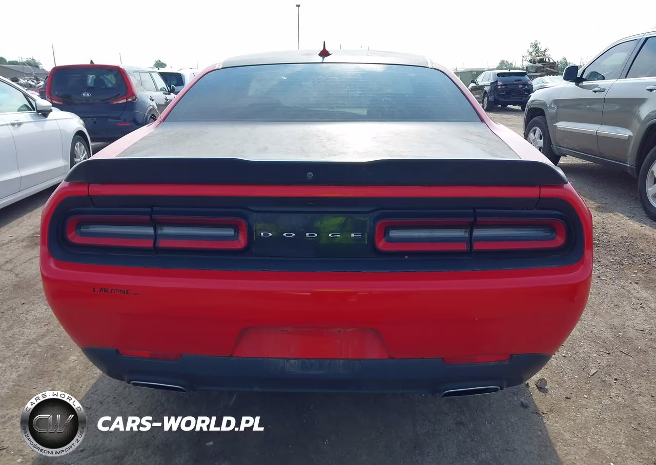 2018 Dodge Challenger Sxt VIN:2C3CDZAG8JH118686 - 16