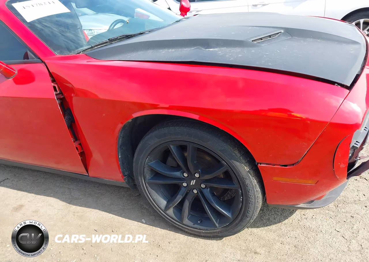 2018 Dodge Challenger Sxt VIN:2C3CDZAG8JH118686 - 6