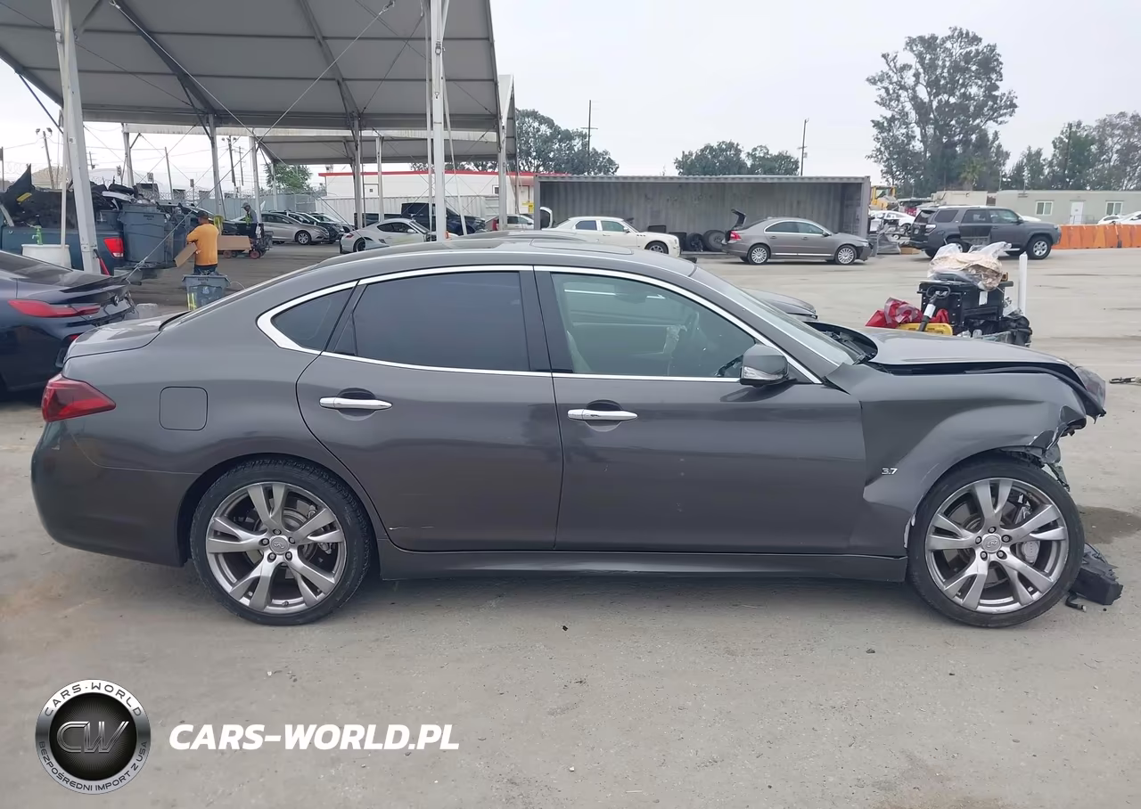 2015 Infiniti Q70 3.7 VIN:JN1BY1AP5FM540502 - 17