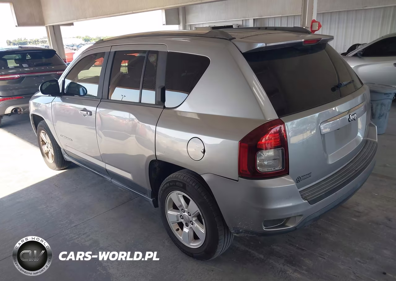 2014 Jeep Compass Sport VIN:1C4NJCBA8ED882609 - 3