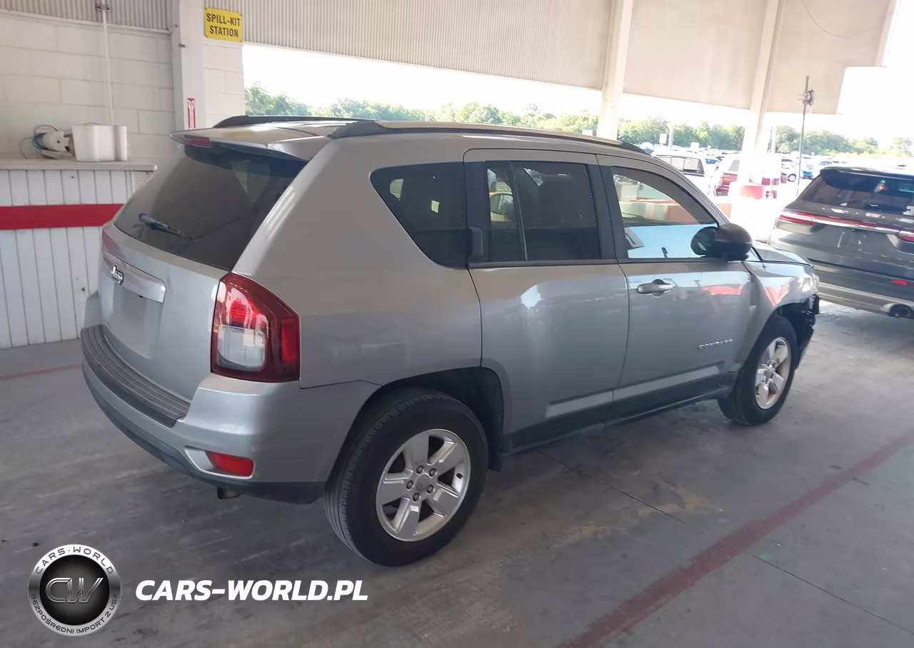 2014 Jeep Compass Sport VIN:1C4NJCBA8ED882609 - 4