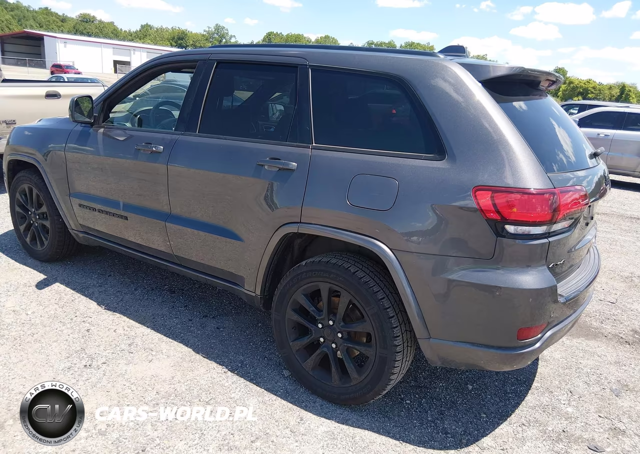 2017 Jeep Grand Cherokee Altitude VIN:1C4RJFAG2HC909466 - 3