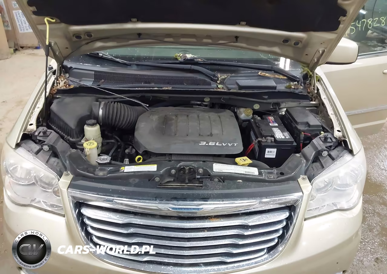 2011 Chrysler Town & Country Touring VIN:2A4RR5DG3BR782377 - 10
