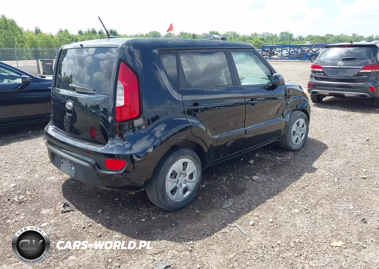 2012 Kia Soul VIN:KNDJT2A57C7450659 - 4