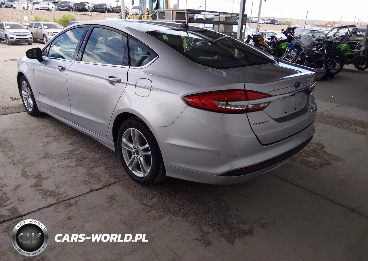 2018 Ford Fusion Hybrid S VIN:3FA6P0UU0JR212746 - 4