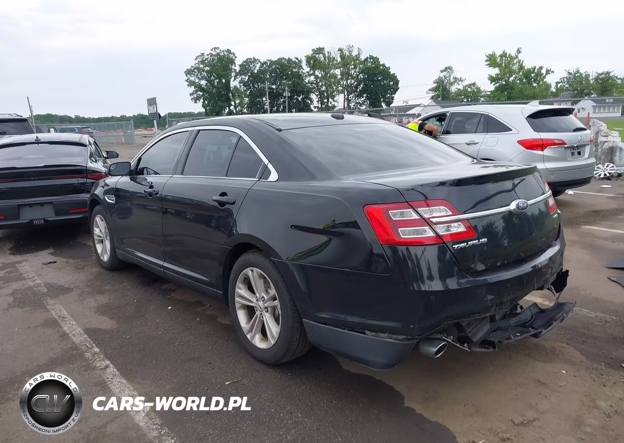 2016 Ford Taurus Sel VIN:1FAHP2E8XGG130884 - 3