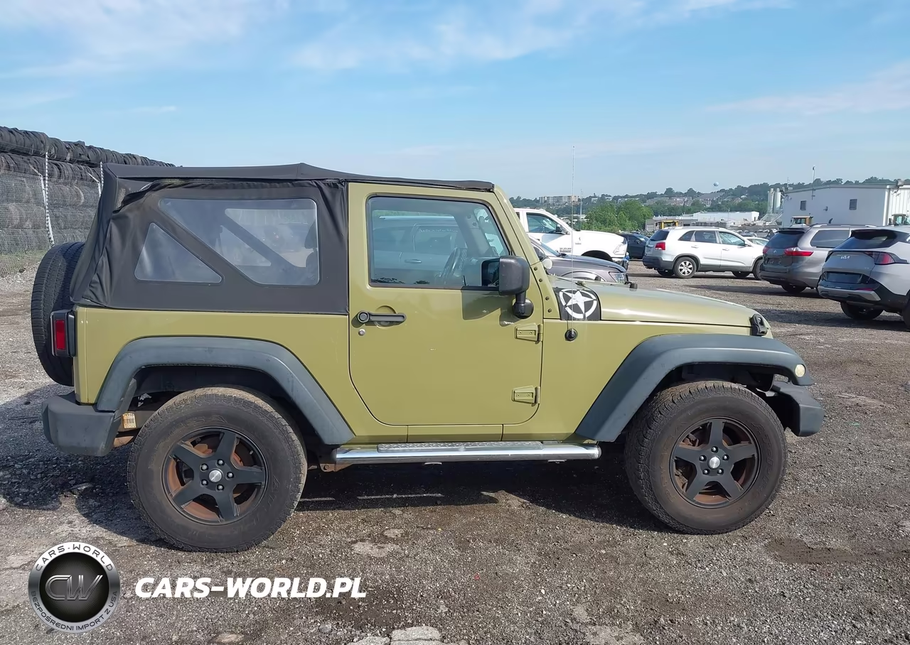 2013 Jeep Wrangler Sport VIN:1C4AJWAG3DL701572 - 13