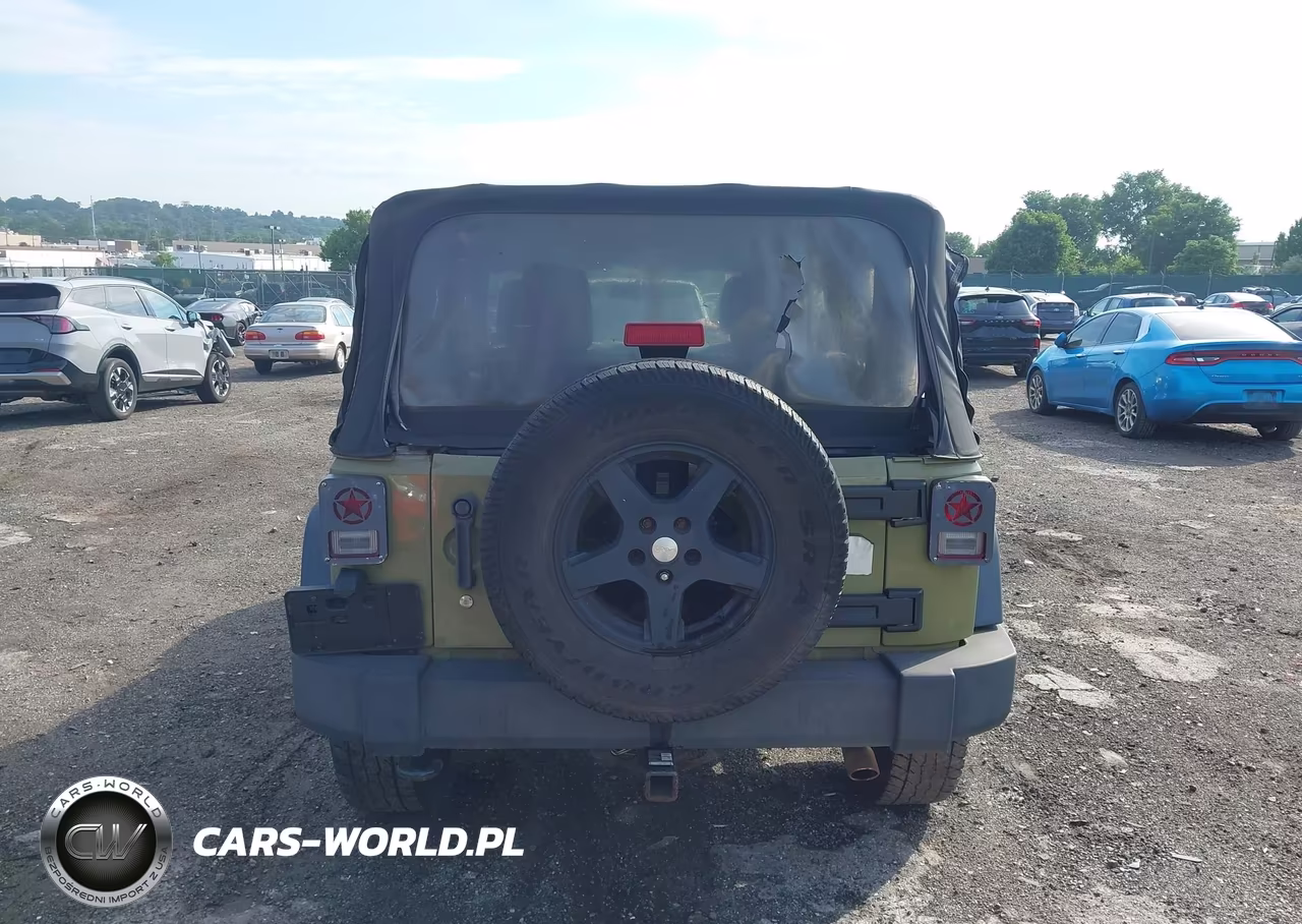 2013 Jeep Wrangler Sport VIN:1C4AJWAG3DL701572 - 16