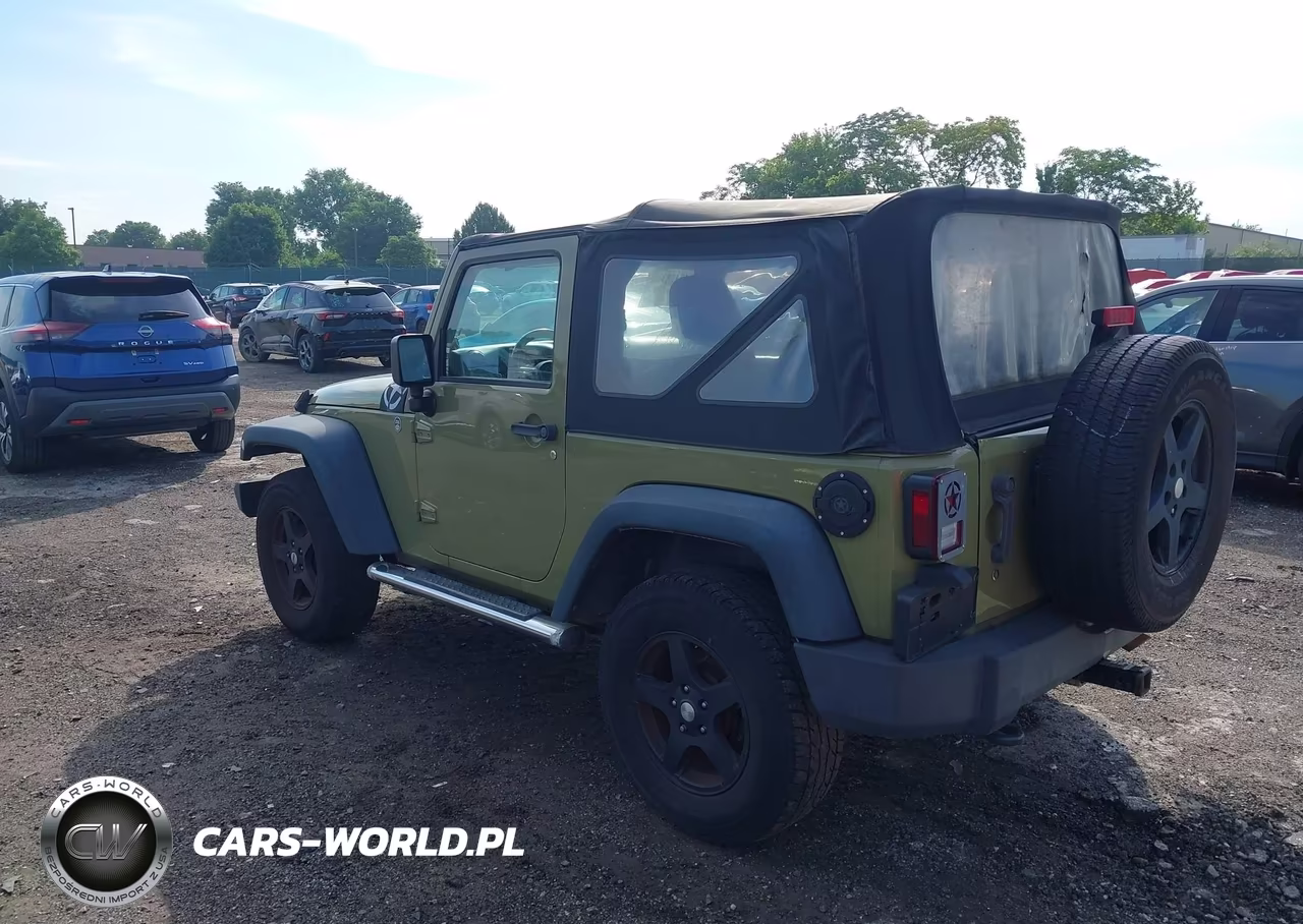 2013 Jeep Wrangler Sport VIN:1C4AJWAG3DL701572 - 3