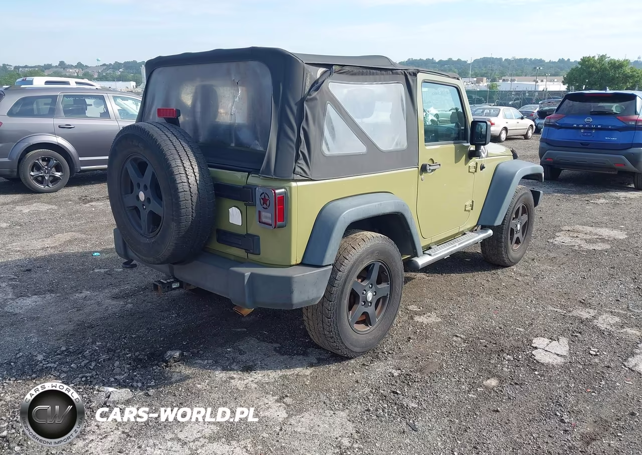 2013 Jeep Wrangler Sport VIN:1C4AJWAG3DL701572 - 4