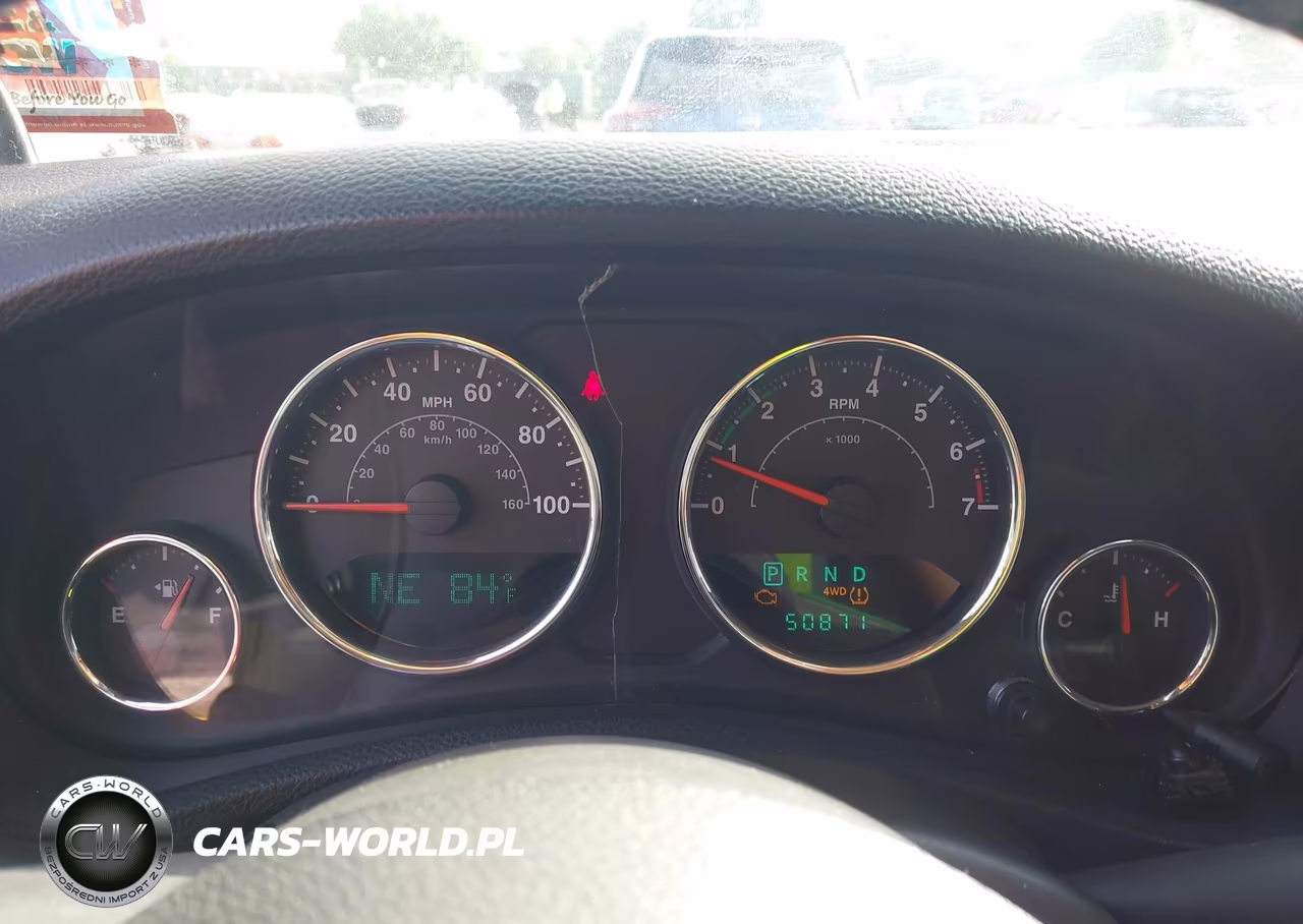 2013 Jeep Wrangler Sport VIN:1C4AJWAG3DL701572 - 7