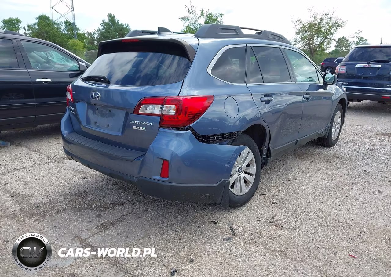 2016 Subaru Outback 2.5I Premium VIN:4S4BSADC8G3220102 - 4