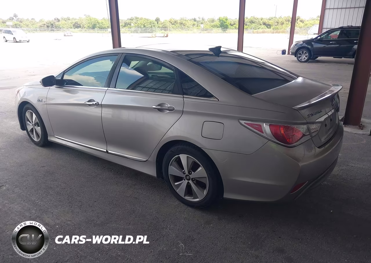 2012 Hyundai Sonata Hybrid VIN:KMHEC4A49CA023406 - 3