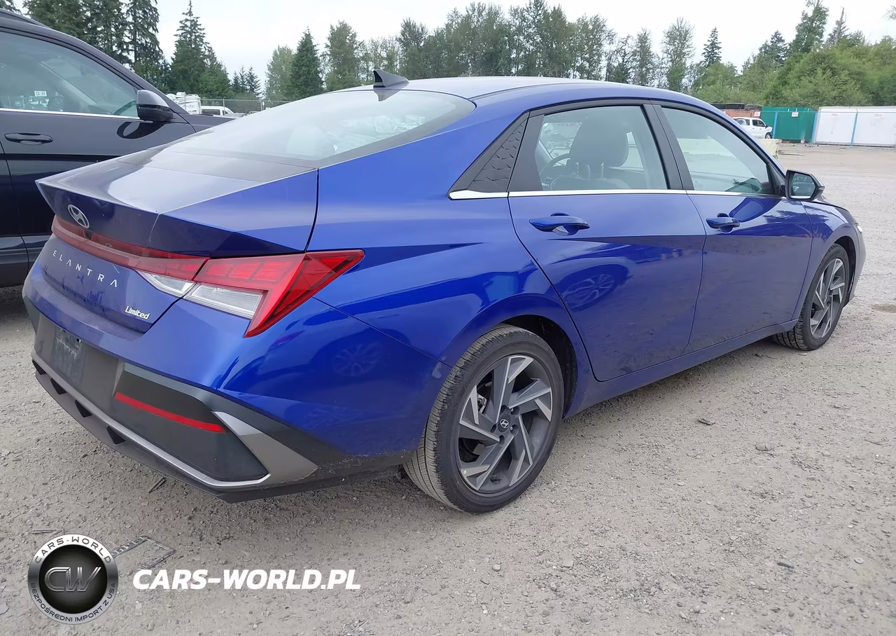 2025 Hyundai Elantra Limited VIN:KMHLP4DG1SU032633 - 4