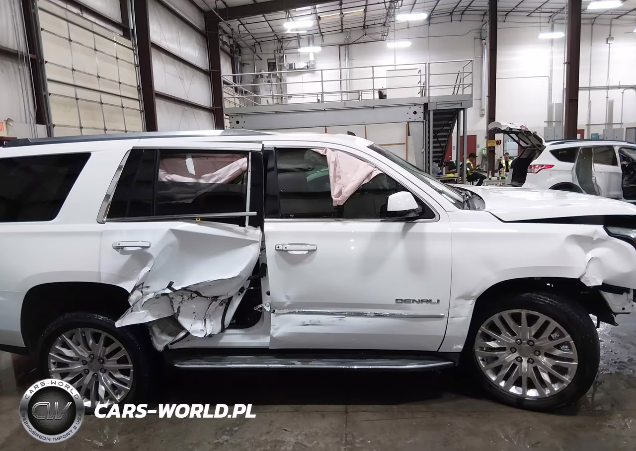 2015 GMC Yukon Denali VIN:1GKS2CKJ4FR180148 - 14
