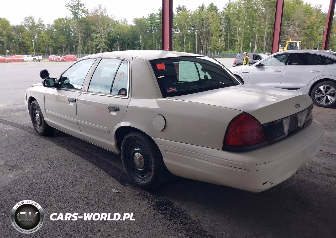 2003 Ford Crown Victoria Police VIN:2FAFP71W43X171833 - 3