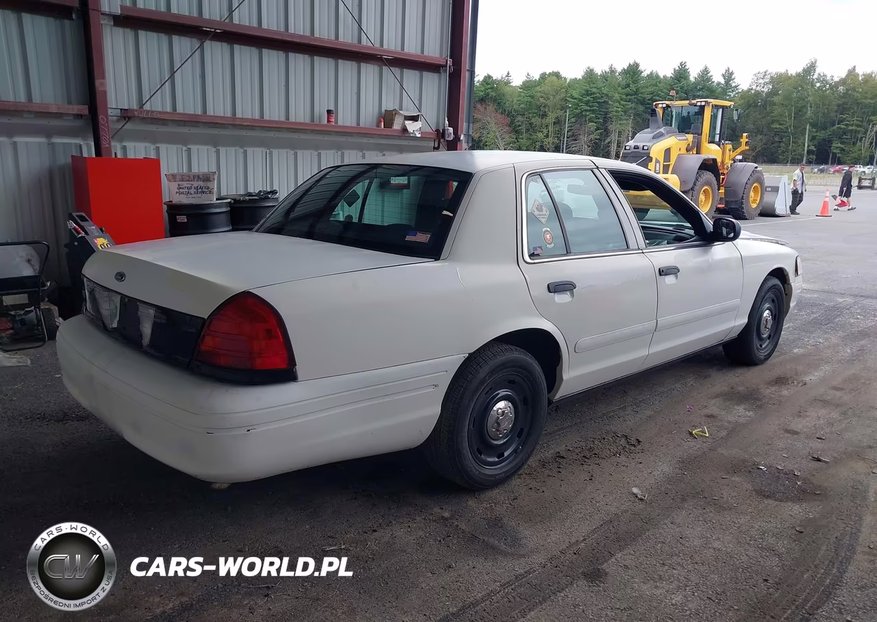 2003 Ford Crown Victoria Police VIN:2FAFP71W43X171833 - 4