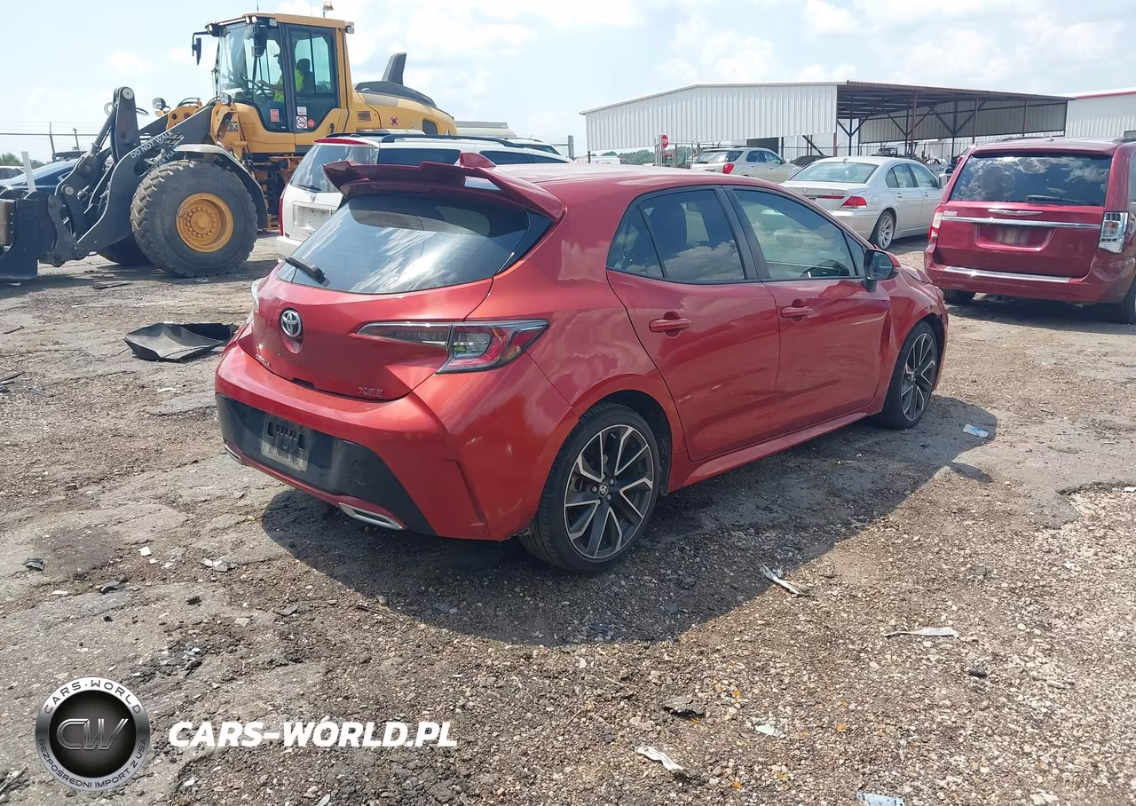 2019 Toyota Corolla Xse VIN:JTNK4RBE4K3067160 - 4
