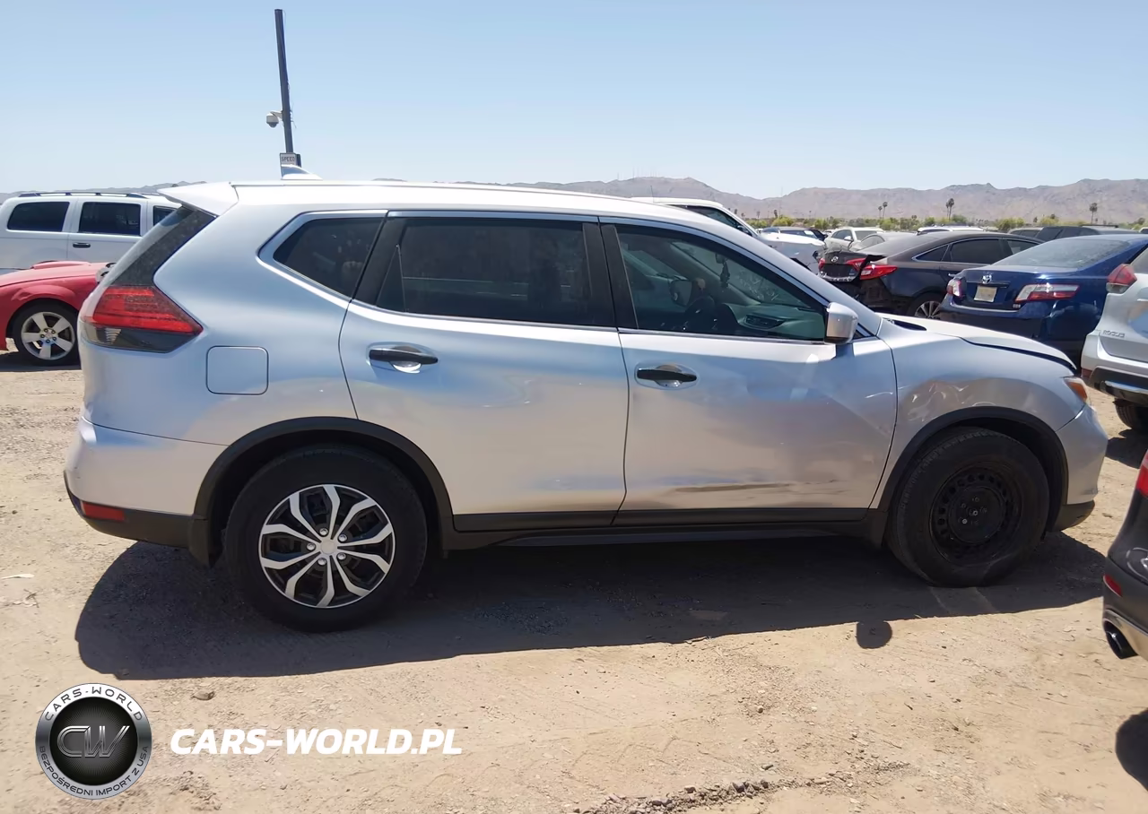 2017 Nissan Rogue S VIN:KNMAT2MT5HP532925 - 13