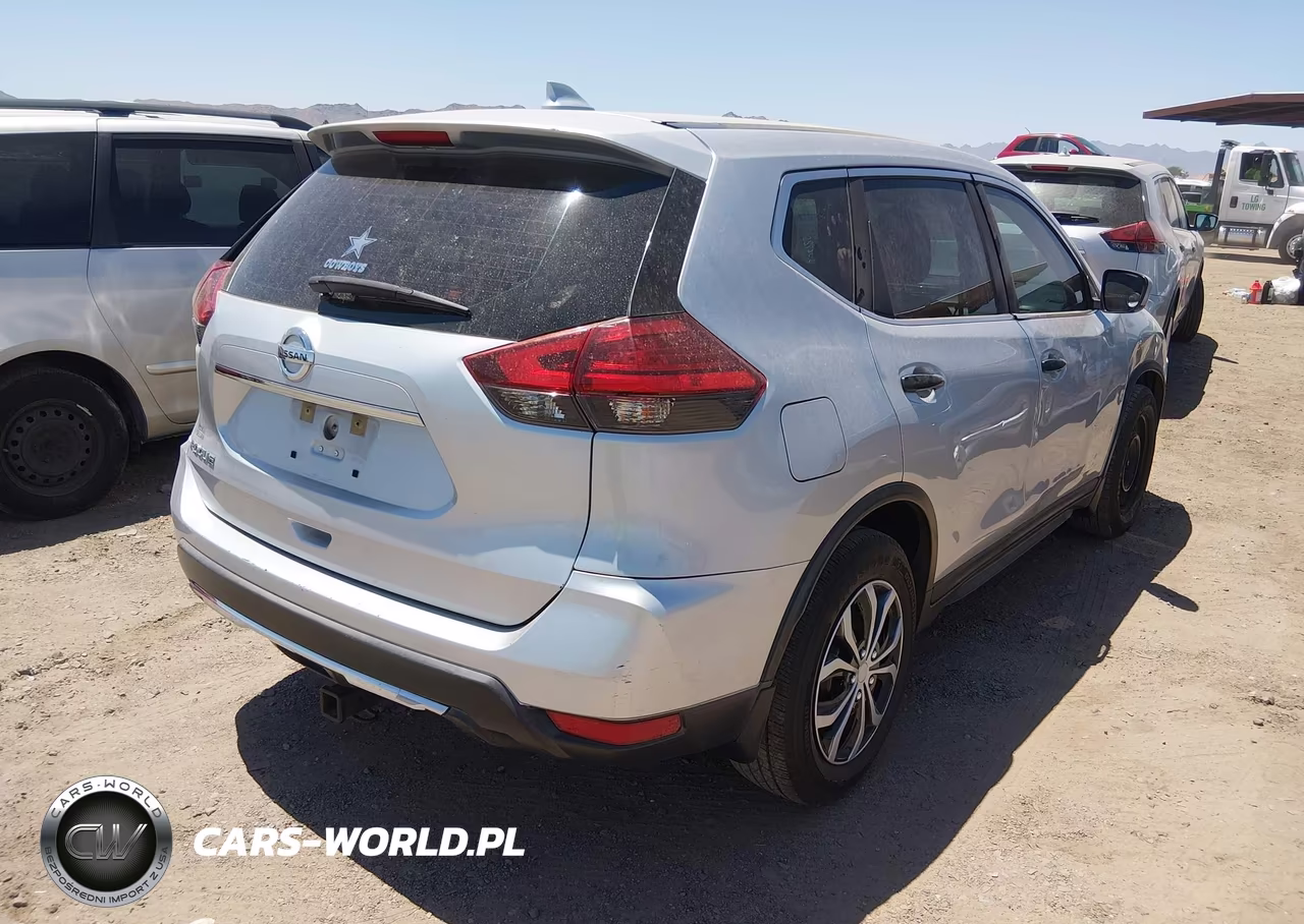 2017 Nissan Rogue S VIN:KNMAT2MT5HP532925 - 4