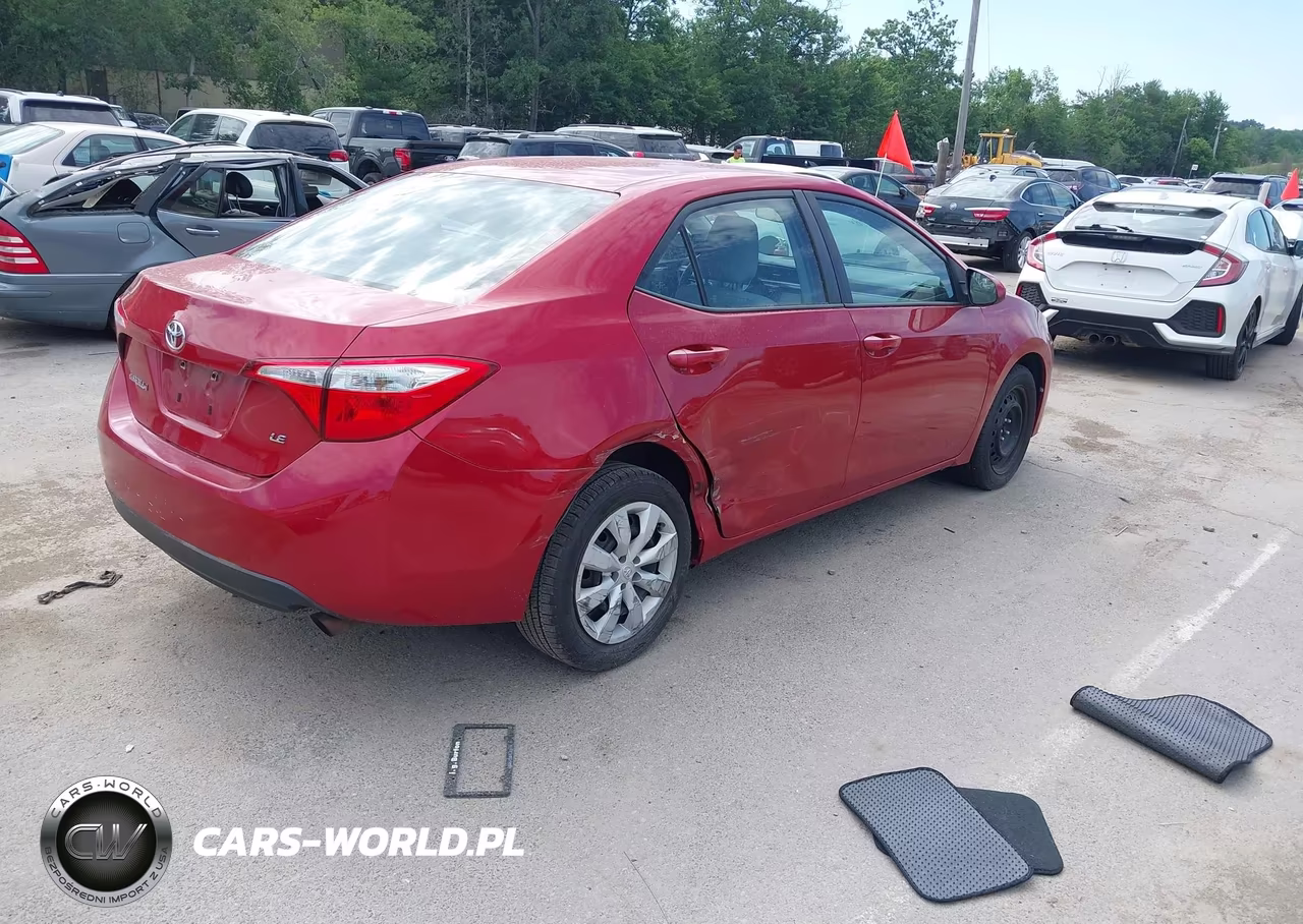 2015 Toyota Corolla Le VIN:2T1BURHE0FC437982 - 4